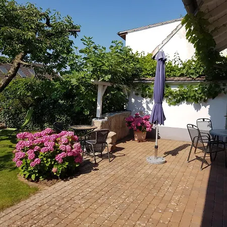Kirschbluete Apartamento Billigheim-Ingenheim